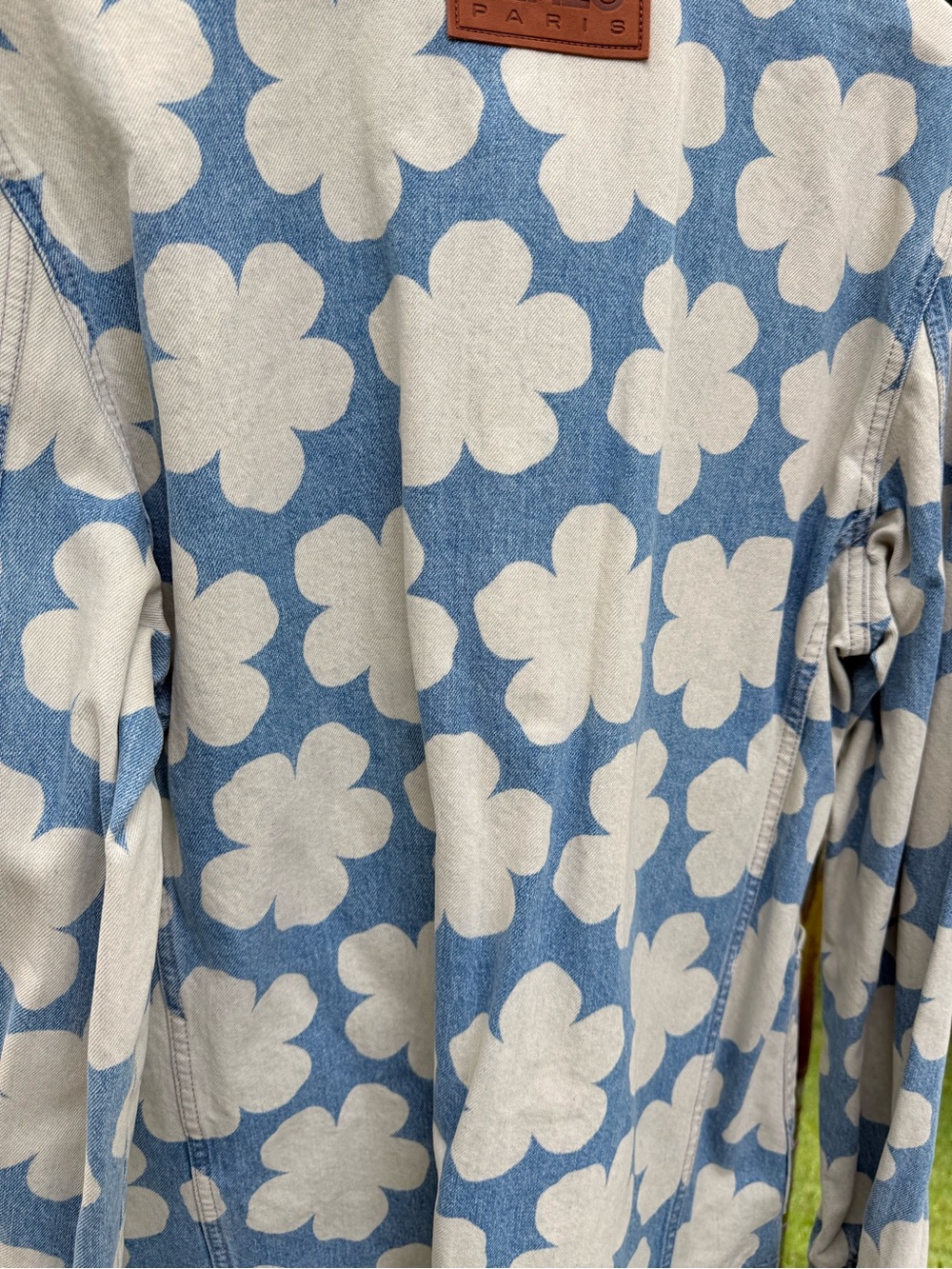 Kenzo Blue and Cream Floral Patchwork Button-Down Shirt Jacket - Picture 10 of 11